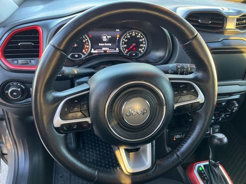 Used 2020 Jeep Renegade Trailhawk w/ Cold Weather Group image 16