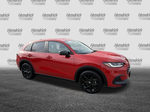 Certified 2025 Honda HR-V Sport image 2