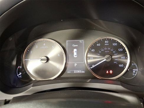 Used 2018 Lexus IS 300 AWD image 21