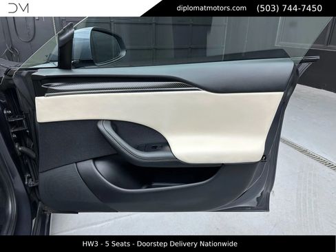 Used 2023 Tesla Model S Plaid image 23