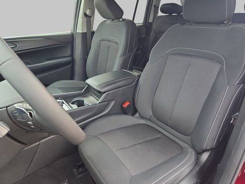 Used 2024 Jeep Grand Cherokee Laredo X image 18