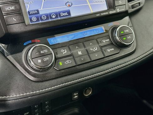 Used 2016 Toyota RAV4 Limited AWD/4WD image 23