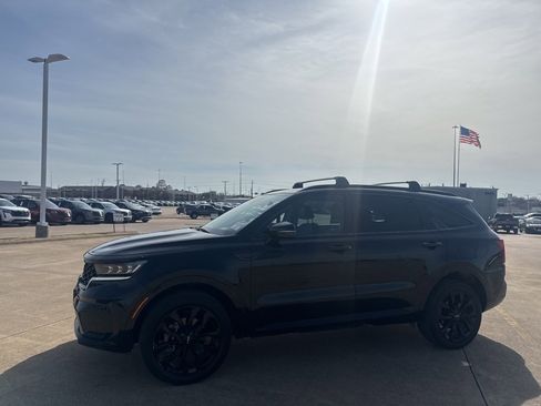 Used 2022 Kia Sorento SX image 11