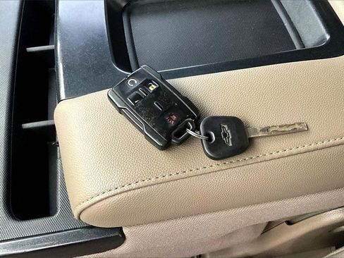 Used 2017 Chevrolet Silverado 1500 LT w/ All Star Edition image 35