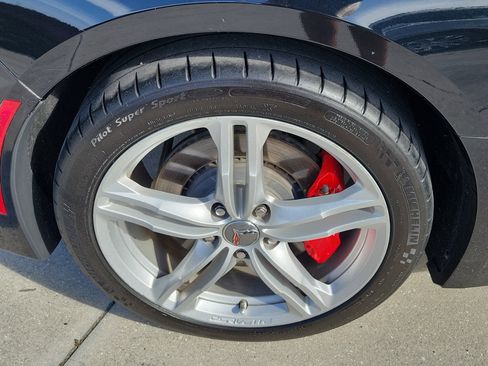 Used 2016 Chevrolet Corvette Stingray Coupe RWD image 10