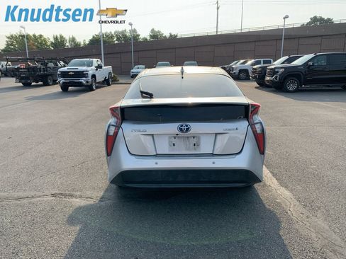 Used 2018 Toyota Prius Four w/ Advanced Technology Package FWD image 6