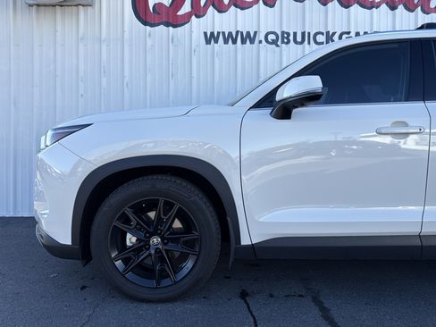 Used 2024 Toyota Grand Highlander Limited image 4