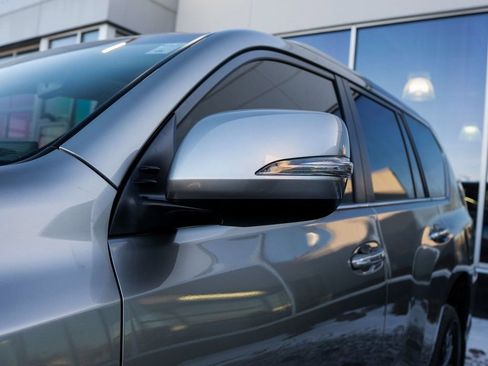 Used 2022 Lexus GX 460 Premium image 9