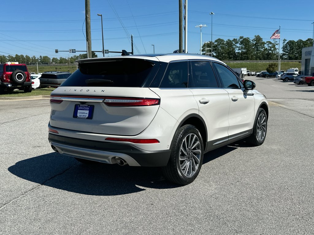 Used 2023 Lincoln Corsair Reserve w/ Equipment Group 202A FWD image 7