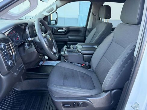 Used 2021 Chevrolet Silverado 2500 W/T w/ WT Convenience Package image 4