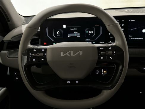 Used 2024 Kia EV9 Wind AWD/4WD image 31