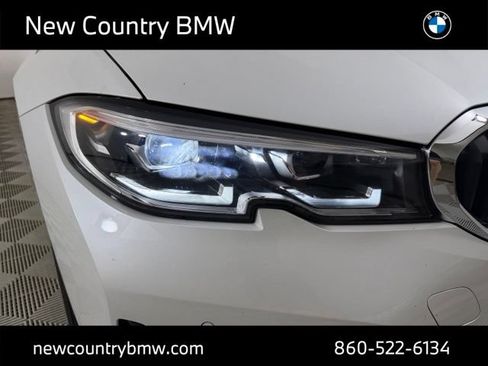 Used 2021 BMW 330i xDrive Sedan w/ Premium Package AWD/4WD image 28