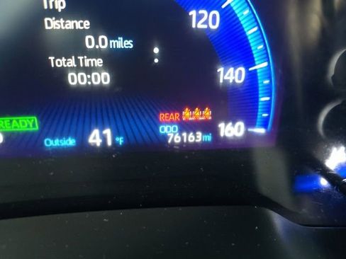 Used 2022 Toyota Corolla LE image 13