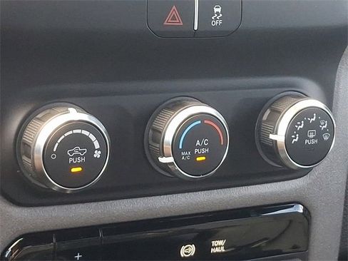 Used 2023 RAM 3500 Tradesman w/ Chrome Appearance Group image 15