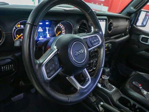 Used 2021 Jeep Gladiator Overland AWD/4WD image 11