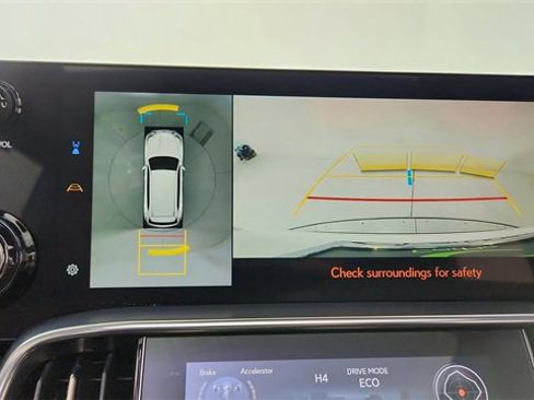 Used 2023 Lexus LX 600 4WD w/ Luxury Package image 47