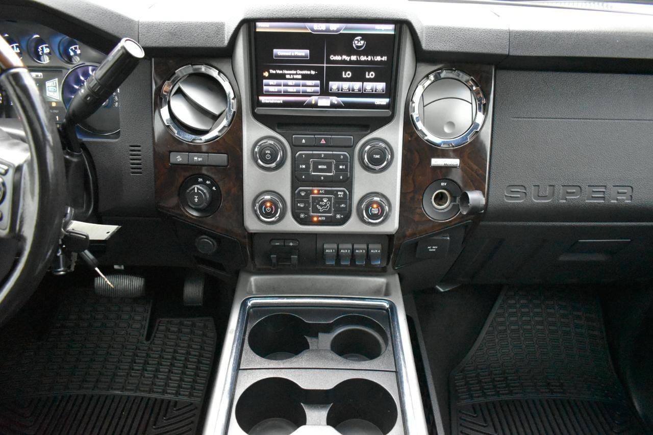 Used 2013 Ford F250 Platinum w/ FX4 Off Road Pkg AWD/4WD image 19