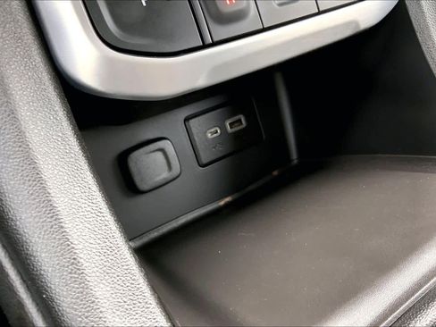 Used 2021 GMC Acadia SLE w/ LPO, Floor Liner Package image 35