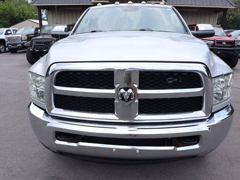 Used 2017 RAM 3500 Tradesman w/ Chrome Appearance Group AWD/4WD image 2