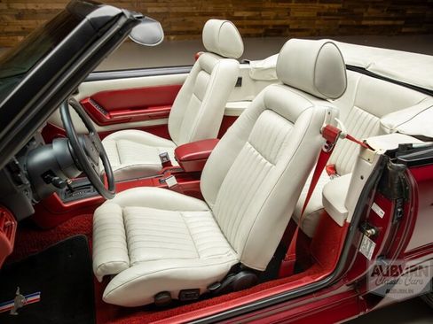 Used 1989 Ford Mustang GT RWD image 18