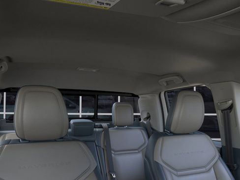 New 2025 Ford Maverick Lariat w/ 4K Tow Package image 12