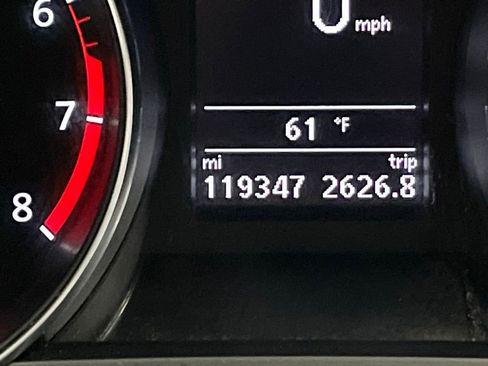 Used 2018 Volkswagen Passat 2.0T R-Line w/ R-Line Lighting Package FWD image 19