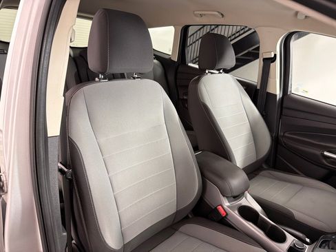 Used 2016 Ford Escape SE w/ Equipment Group 201A FWD image 24