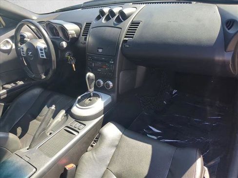 Used 2006 Nissan 350Z Touring image 17