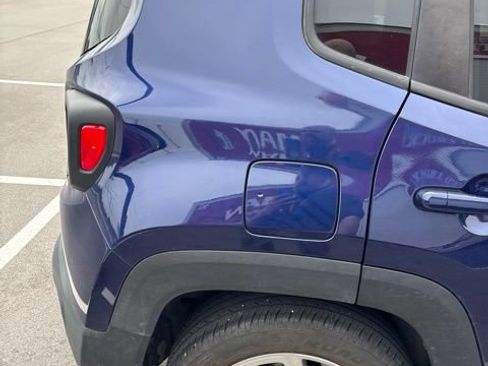 Used 2020 Jeep Renegade Limited AWD/4WD image 10