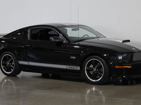 Used 2007 Ford Mustang GT RWD image 24