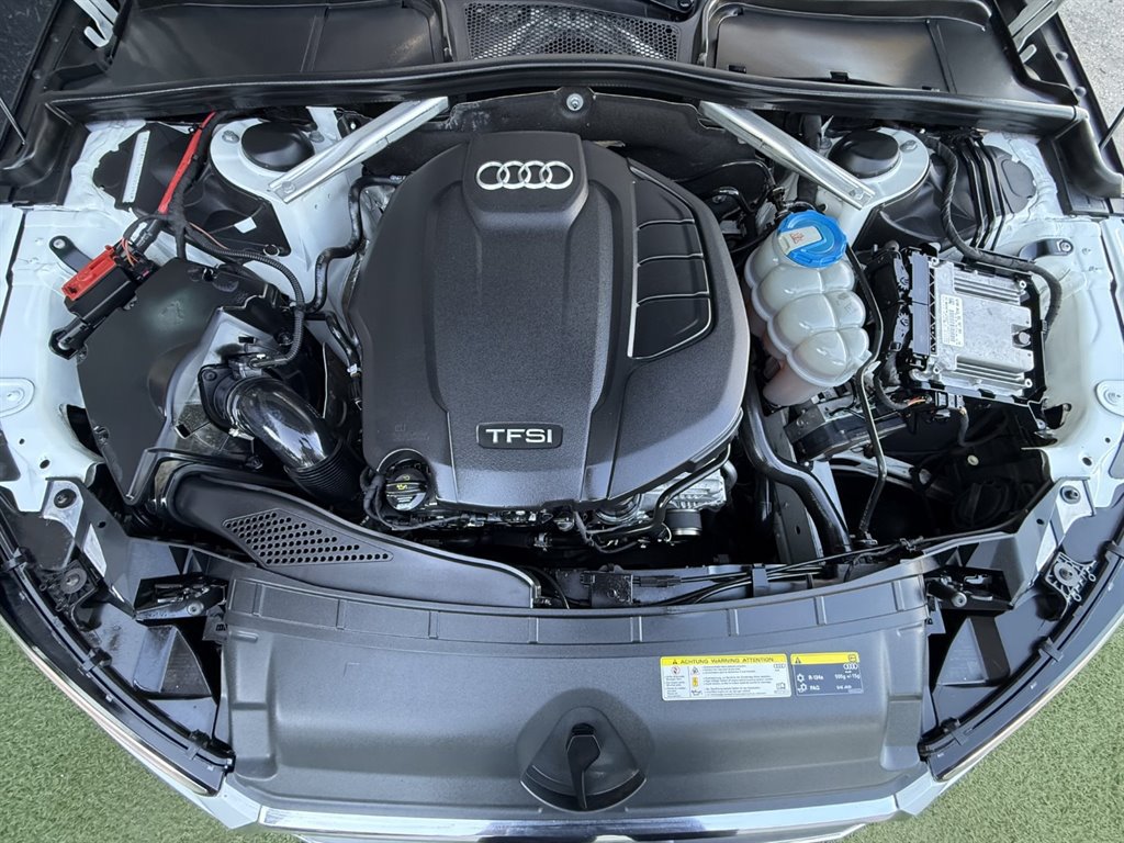 Used 2017 Audi A4 2.0T Ultra Premium w/ Convenience Package FWD image 31