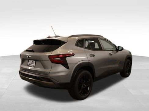 New 2026 Chevrolet Trax ACTIV image 2