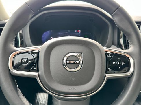 Certified 2025 Volvo XC60 T8 Plus w/ Protection Package Premier image 26