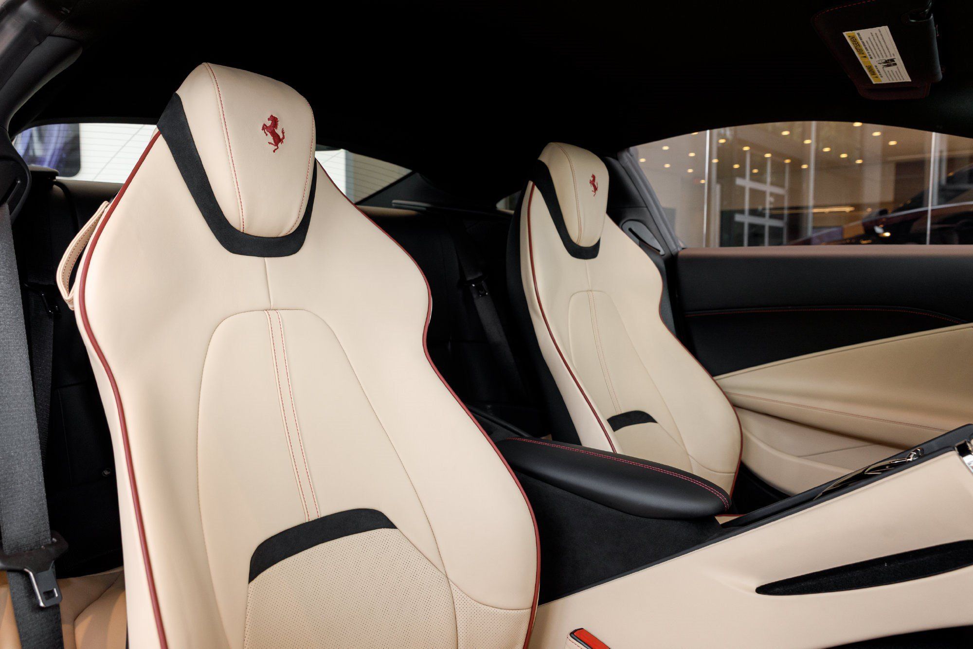 Used 2023 Ferrari Roma RWD image 34