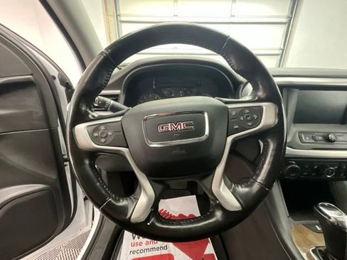 Used 2018 GMC Acadia SLE AWD/4WD image 9