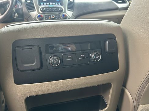 Used 2019 Chevrolet Tahoe LT image 28