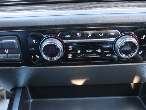 Used 2023 Chevrolet Silverado 1500 LT Trail Boss w/ Convenience Package II image 22