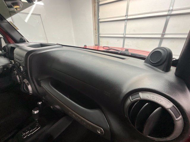 Used 2014 Jeep Wrangler Sport w/ Quick Order Package 24S AWD/4WD image 9