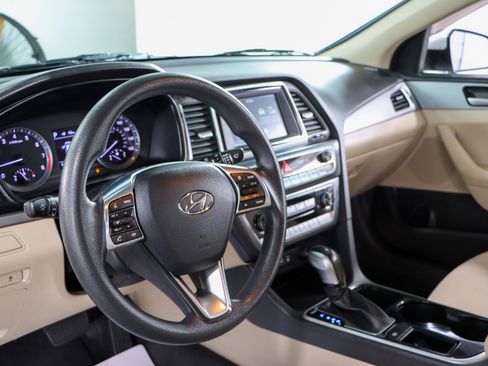 Used 2018 Hyundai Sonata SE image 19
