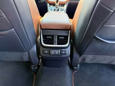 Used 2020 Subaru Outback Touring AWD/4WD image 28