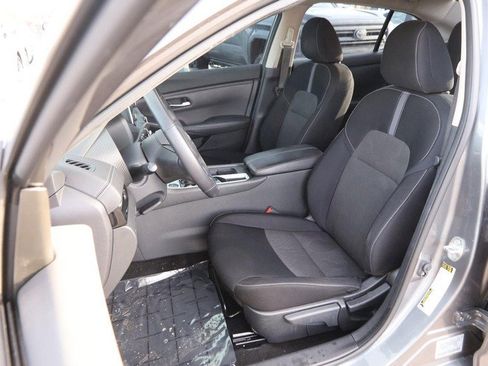 Used 2021 Nissan Sentra SV image 8