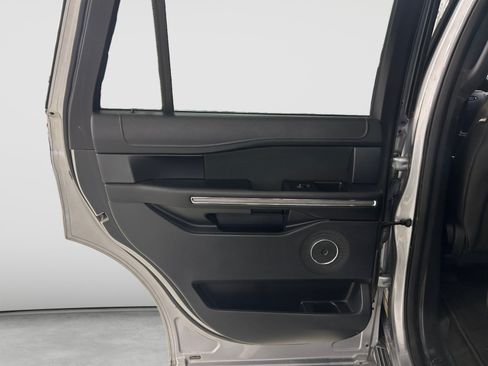 Used 2021 Ford Expedition XLT RWD image 17