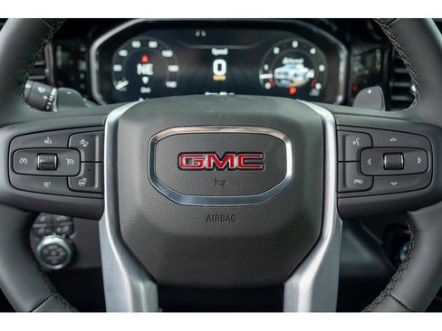 New 2026 GMC Sierra 1500 SLT w/ SLT Premium Plus Package AWD/4WD image 17