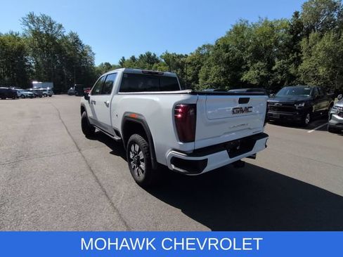 Used 2025 GMC Sierra 2500 Denali w/ Denali Reserve Package AWD/4WD image 3
