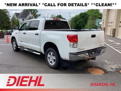 Used 2013 Toyota Tundra 4x4 CrewMax w/ SR5 Pkg image 5