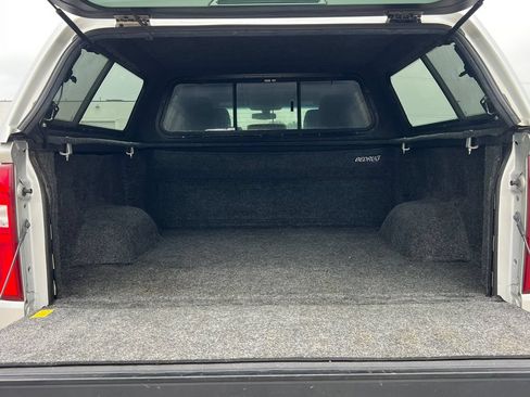 Used 2019 Chevrolet Silverado 1500 RST AWD/4WD image 10