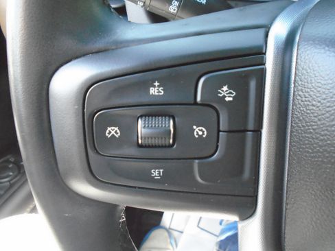 Used 2023 GMC Yukon SLT AWD/4WD image 76