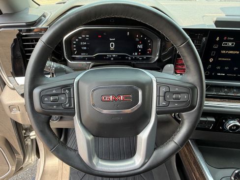 Used 2023 GMC Sierra 1500 Elevation w/ Preferred Package AWD/4WD image 14