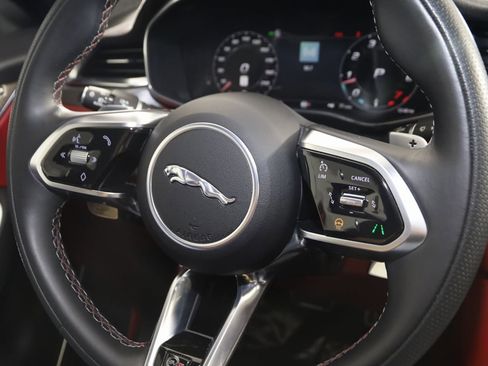 Used 2024 Jaguar F-PACE SVR image 69