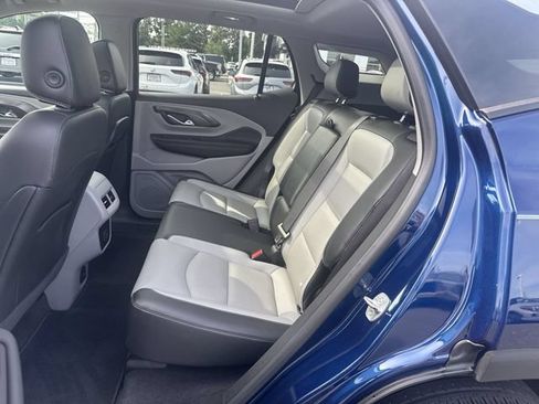 Used 2022 GMC Terrain SLT w/ Infotainment Package II AWD/4WD image 26